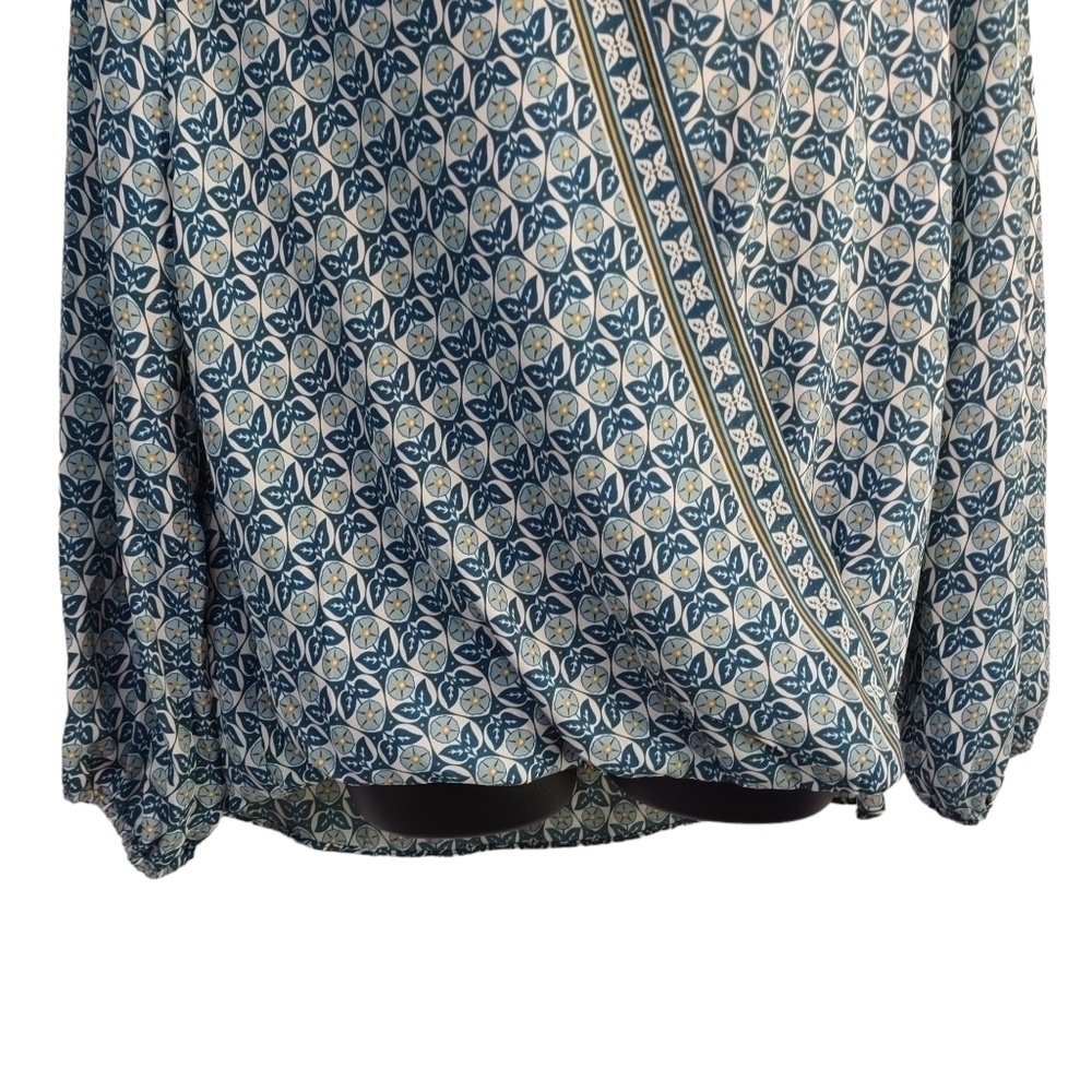 Maxi Studio Teal Floral Print Wrap Front Top Blouse Size L NWT - Picture 4 of 9